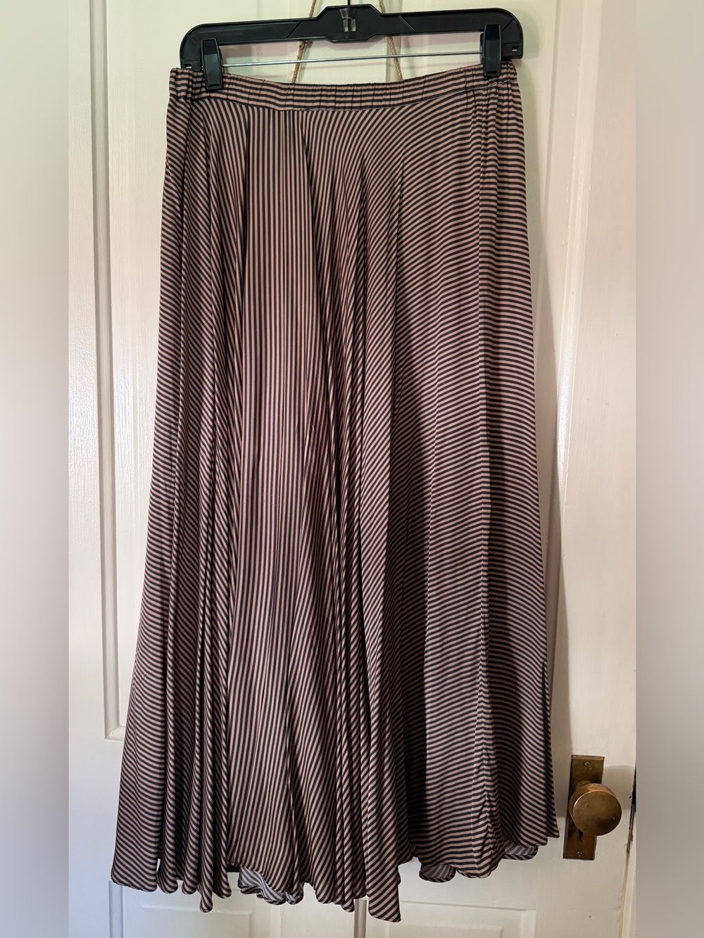 Hallhuber Striped Maxi Midi Skirt EU 36 Brown Black Full Flowy Viscose - Picture 2 of 4